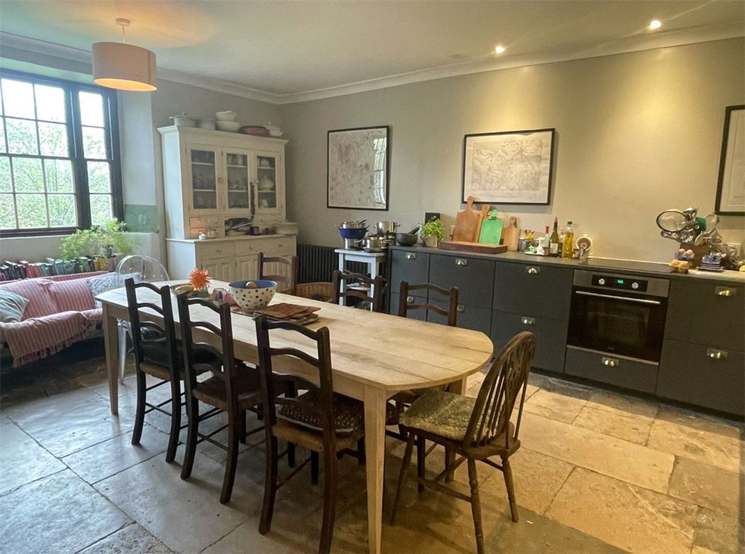 6 bedroom house, Enys, St. Gluvias TR10 - Available