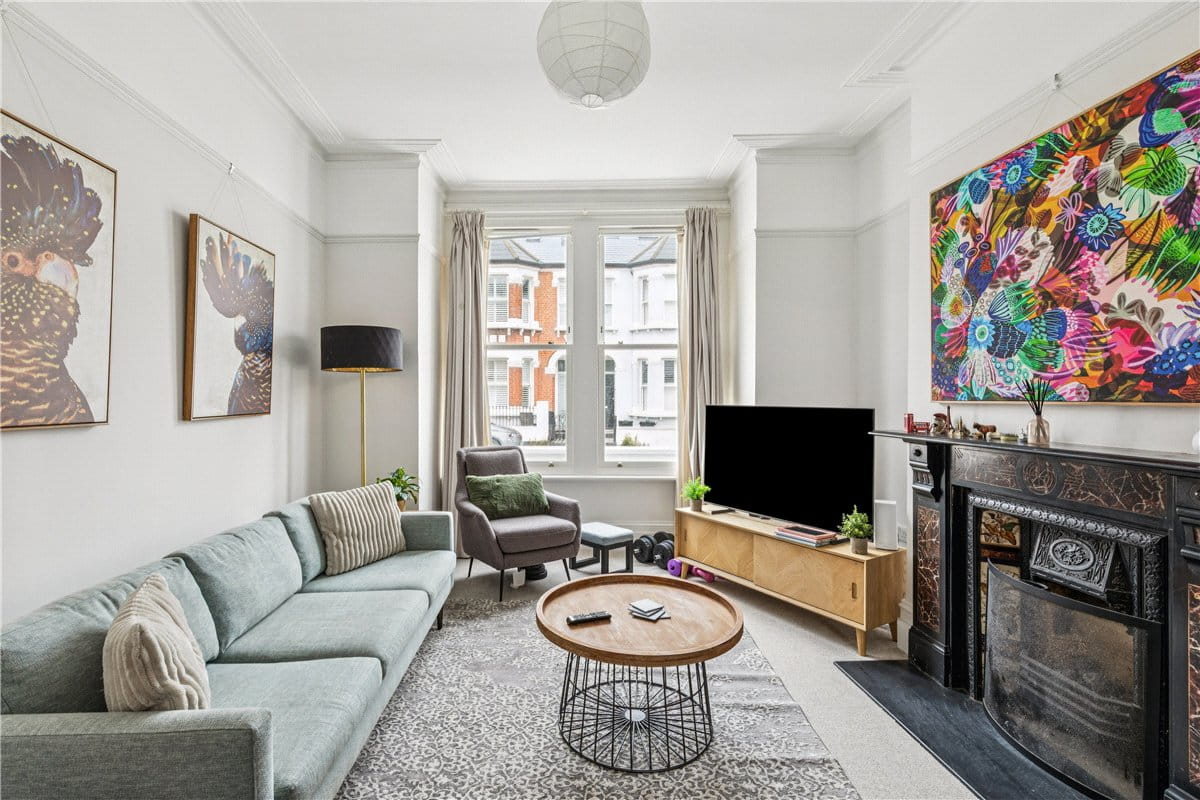 5 bedroom house, Cathles Road, London SW12 - Available