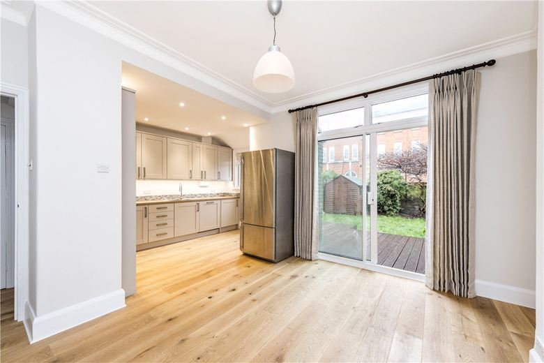 4 bedroom house, Wisley Road, London SW11