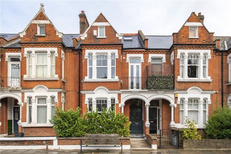 2 bedroom flat, Trinity Road, London SW17