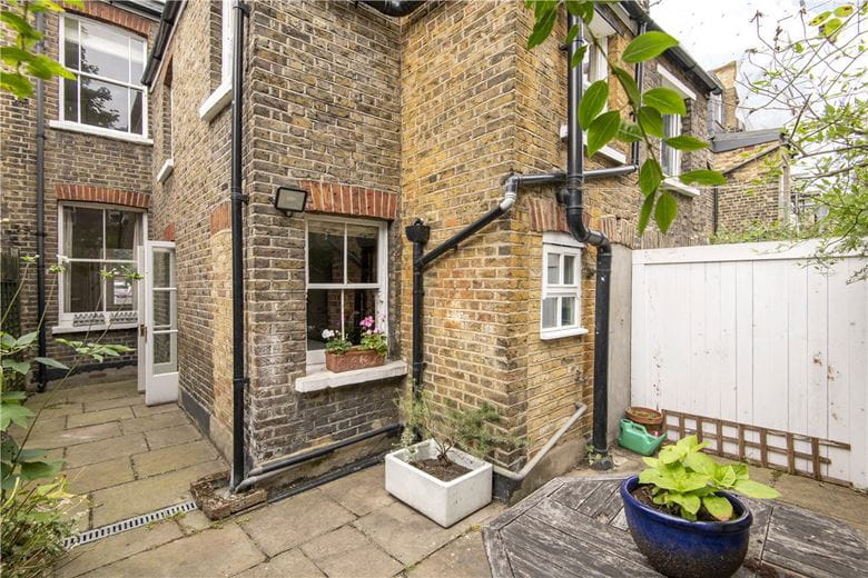 4 bedroom house, Candahar Road, London SW11