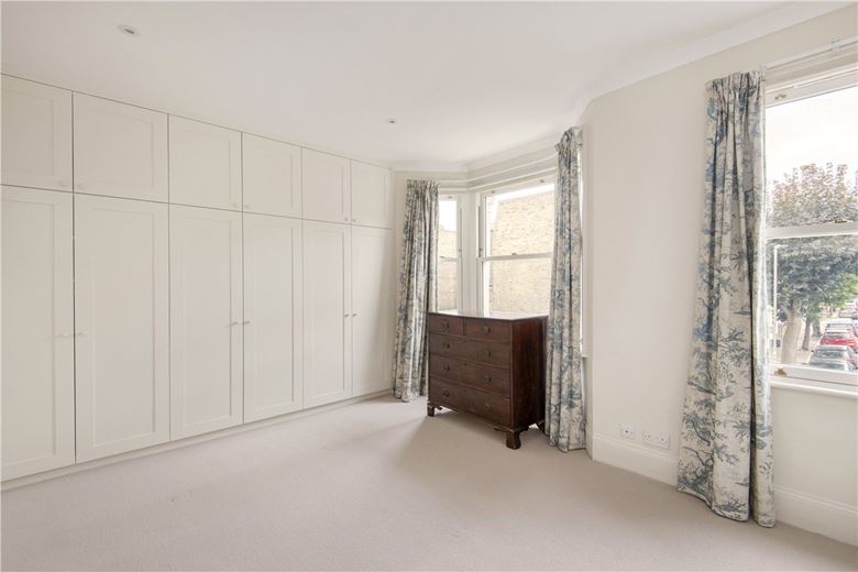 4 bedroom house, Candahar Road, London SW11
