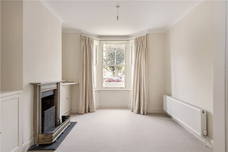 4 bedroom house, Candahar Road, London SW11 - Available