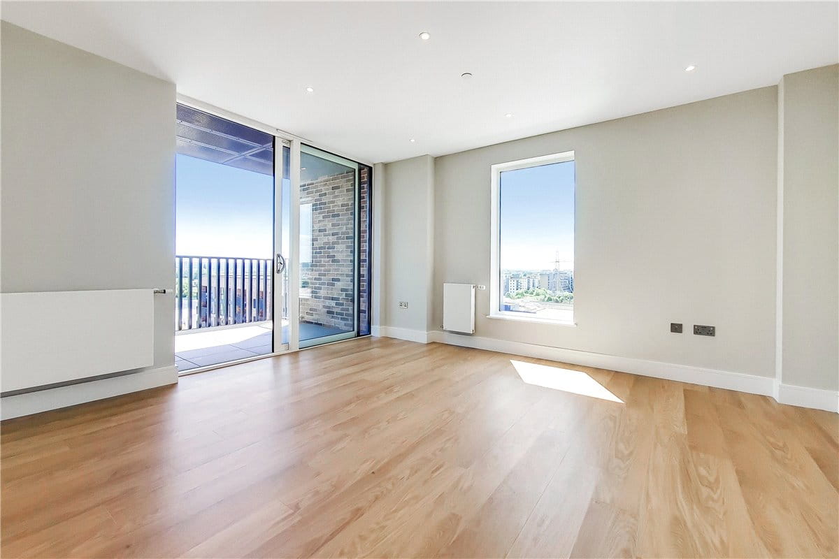 2 bedroom flat, Greyhound Parade, Wimbledon Grounds, London SW17