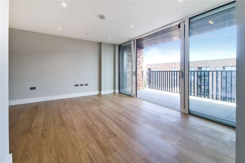 2 bedroom flat, Greyhound Parade, Wimbledon Grounds, London SW17