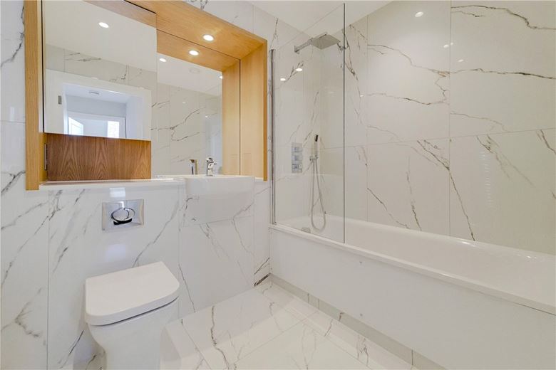 2 bedroom flat, Greyhound Parade, Wimbledon Grounds, London SW17 - Available