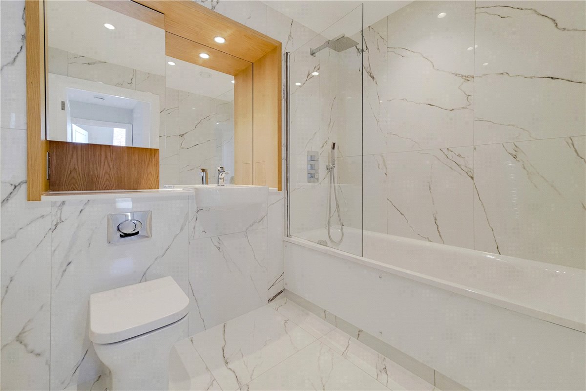 2 bedroom flat, Greyhound Parade, Wimbledon Grounds, London SW17 - Available