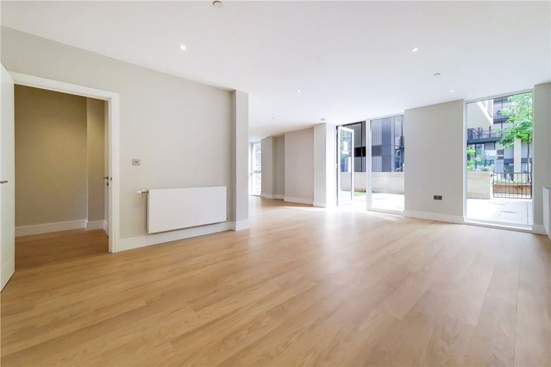 4 bedroom maisonette, Greyhound Parade, Wimbledon Grounds, London SW17