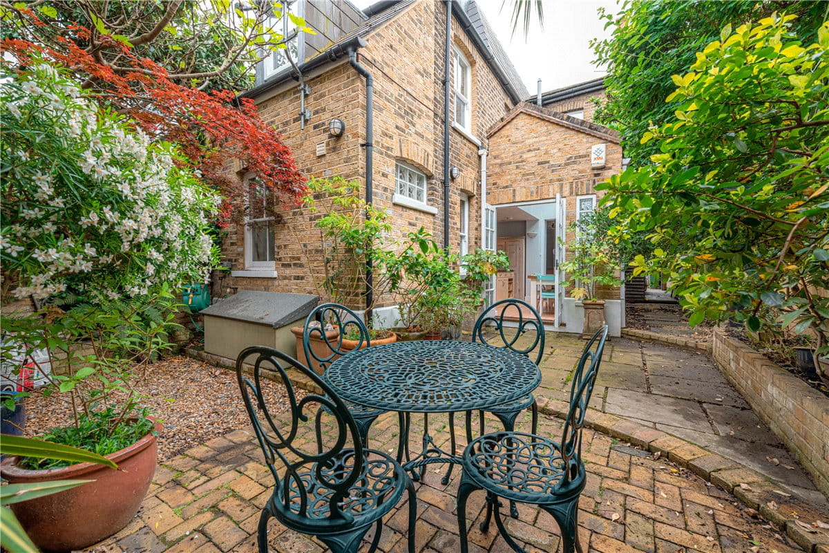 4 bedroom house, Ursula Street, London SW11 - Under Offer