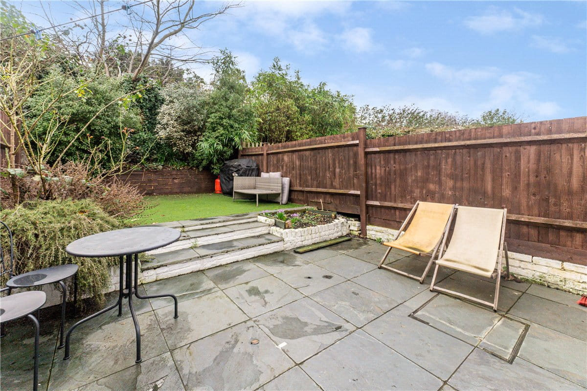 3 bedroom house, Abercrombie Street, London SW11