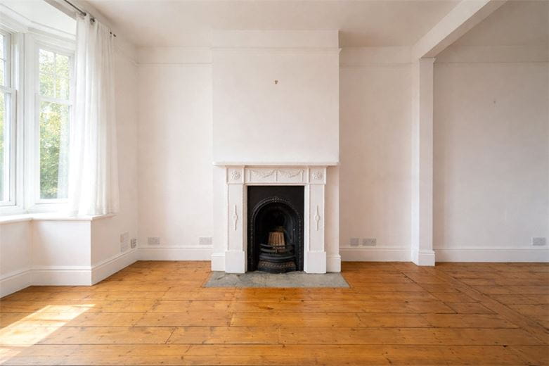 3 bedroom house, Owens Road, Winchester SO22 - Let Agreed