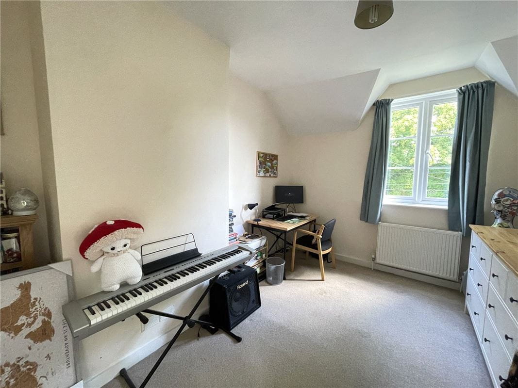 2 bedroom house, Woodman Lane, Sparsholt SO21 - Available