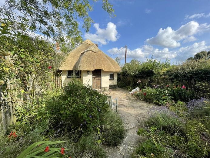 2 bedroom bungalow, Gangbridge Lane, St. Mary Bourne SP11 - Let Agreed