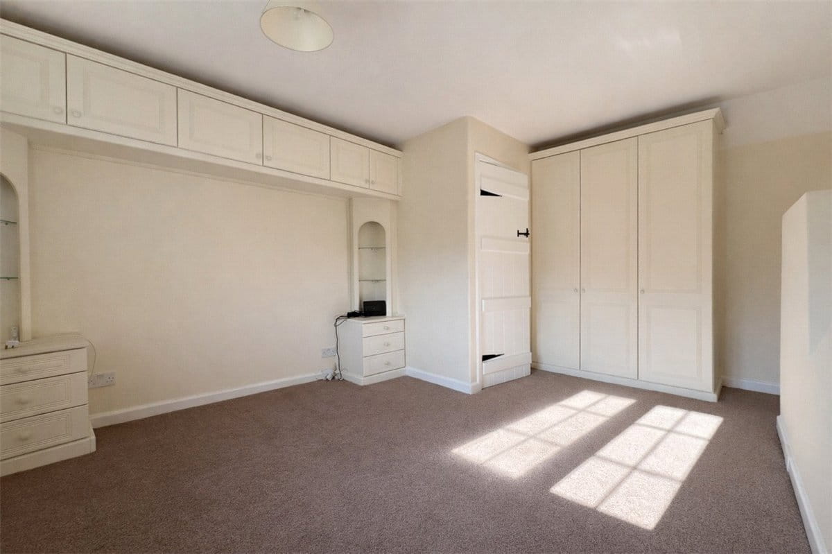 2 bedroom cottage, Winchester Street, Leckford SO20 - Available