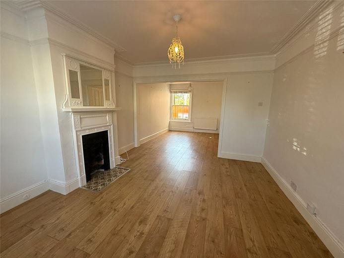 3 bedroom house, King Alfred Place, Winchester SO23 - Available