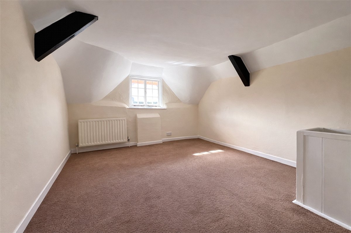 3 bedroom cottage, East Stratton, East Stratton SO21 - Available