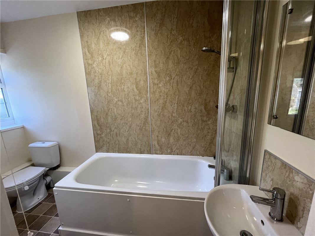 3 bedroom house, Weston Lane, Weston Colley SO21