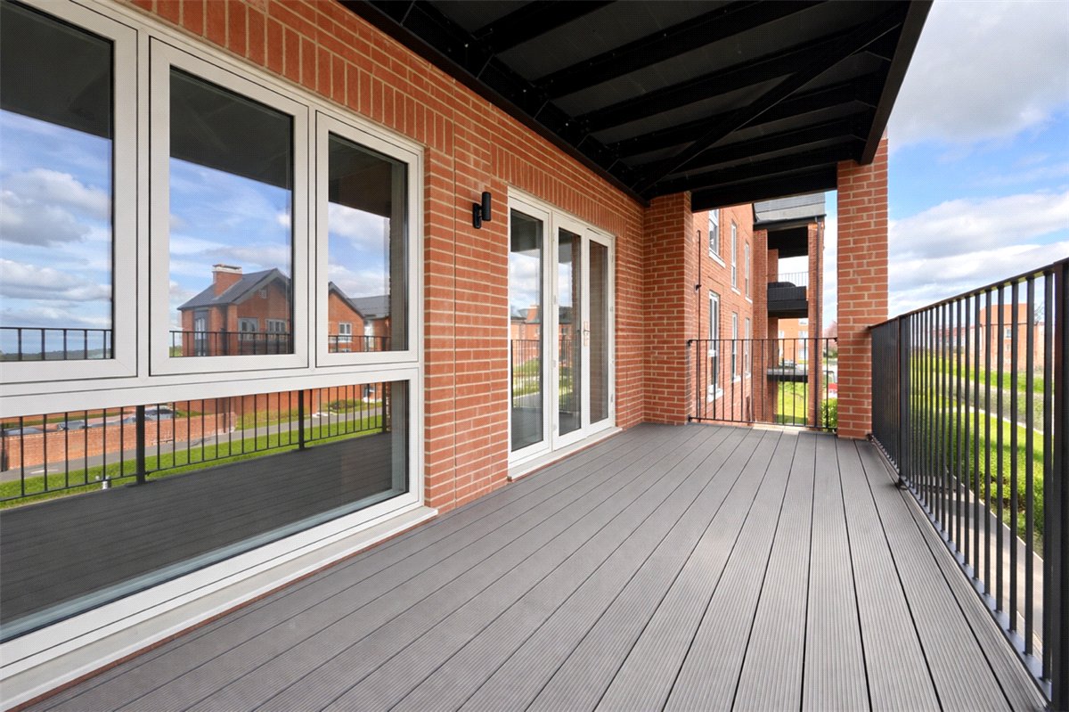 2 bedroom flat, Fishwicke Road, Winchester SO22 - Available