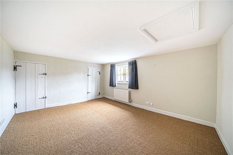 4 bedroom house, North Park Farm, Little Somborne SO20 - Available