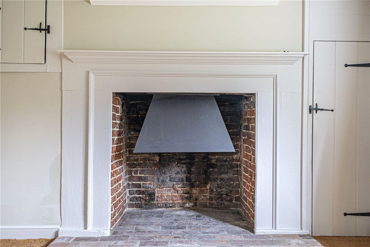 4 bedroom house, North Park Farm, Little Somborne SO20 - Available