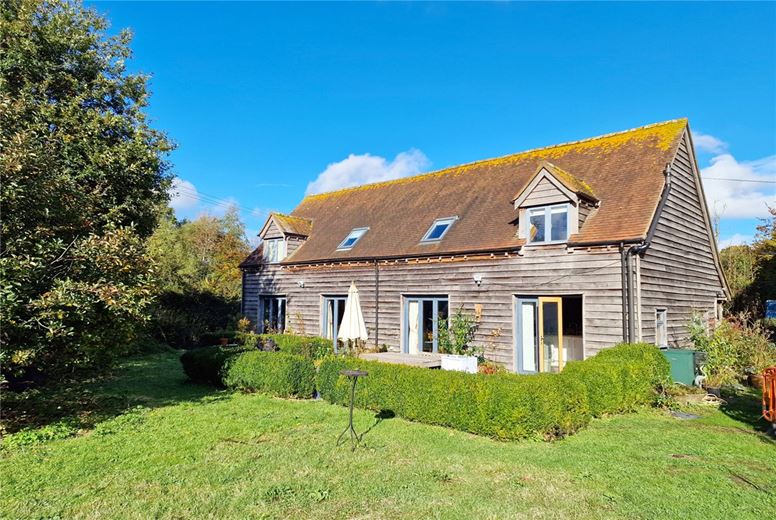 4 bedroom house, Alresford Road, Cheriton SO24 - Available