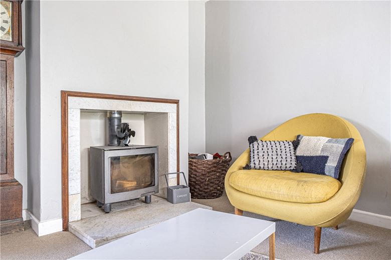 3 bedroom house, Trampers Lane, North Boarhunt PO17 - Available