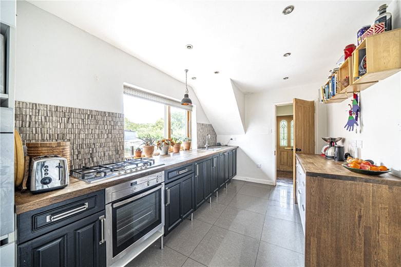 3 bedroom house, Trampers Lane, North Boarhunt PO17 - Available