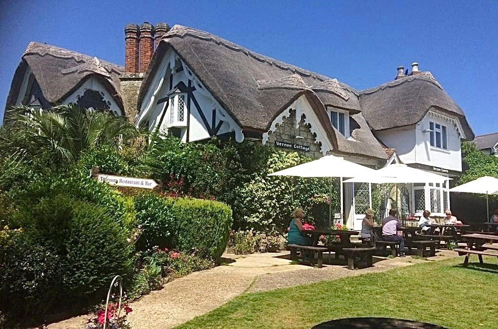 5 bedroom house, Eastcliff Road, Shanklin PO37 - Available