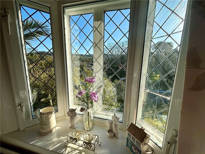 5 bedroom house, Eastcliff Road, Shanklin PO37 - Available