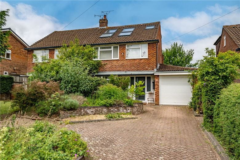 4 bedroom house, Hillside Road, Winchester SO22 - Available
