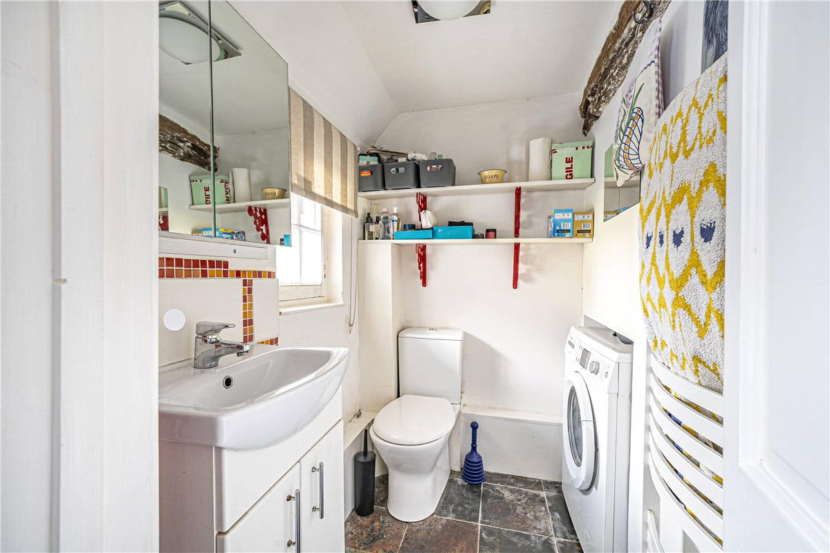 1 bedroom house, Duke Street, Micheldever SO21 - Available