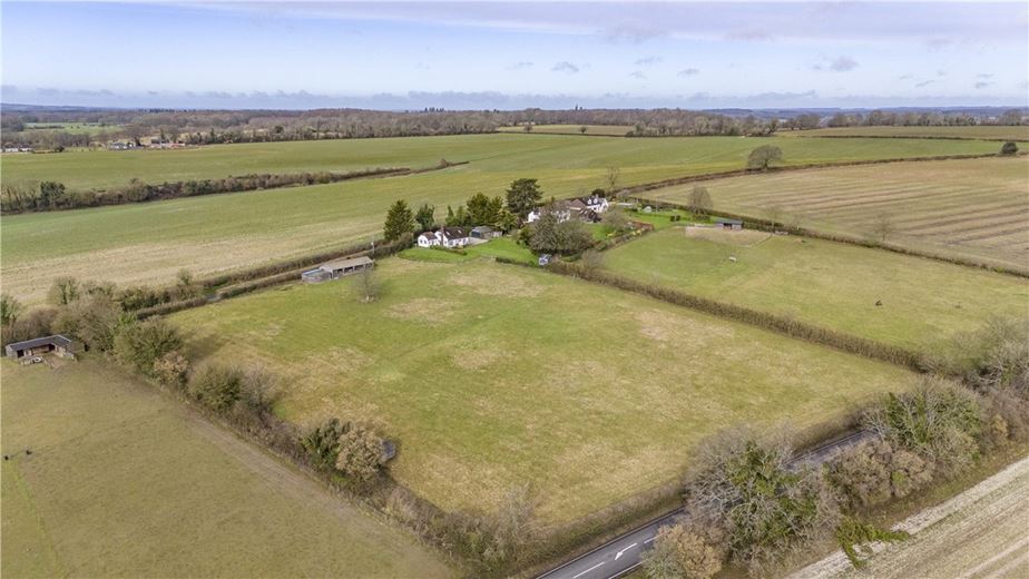 3 bedroom house, West Meon, Petersfield GU32 - Sold