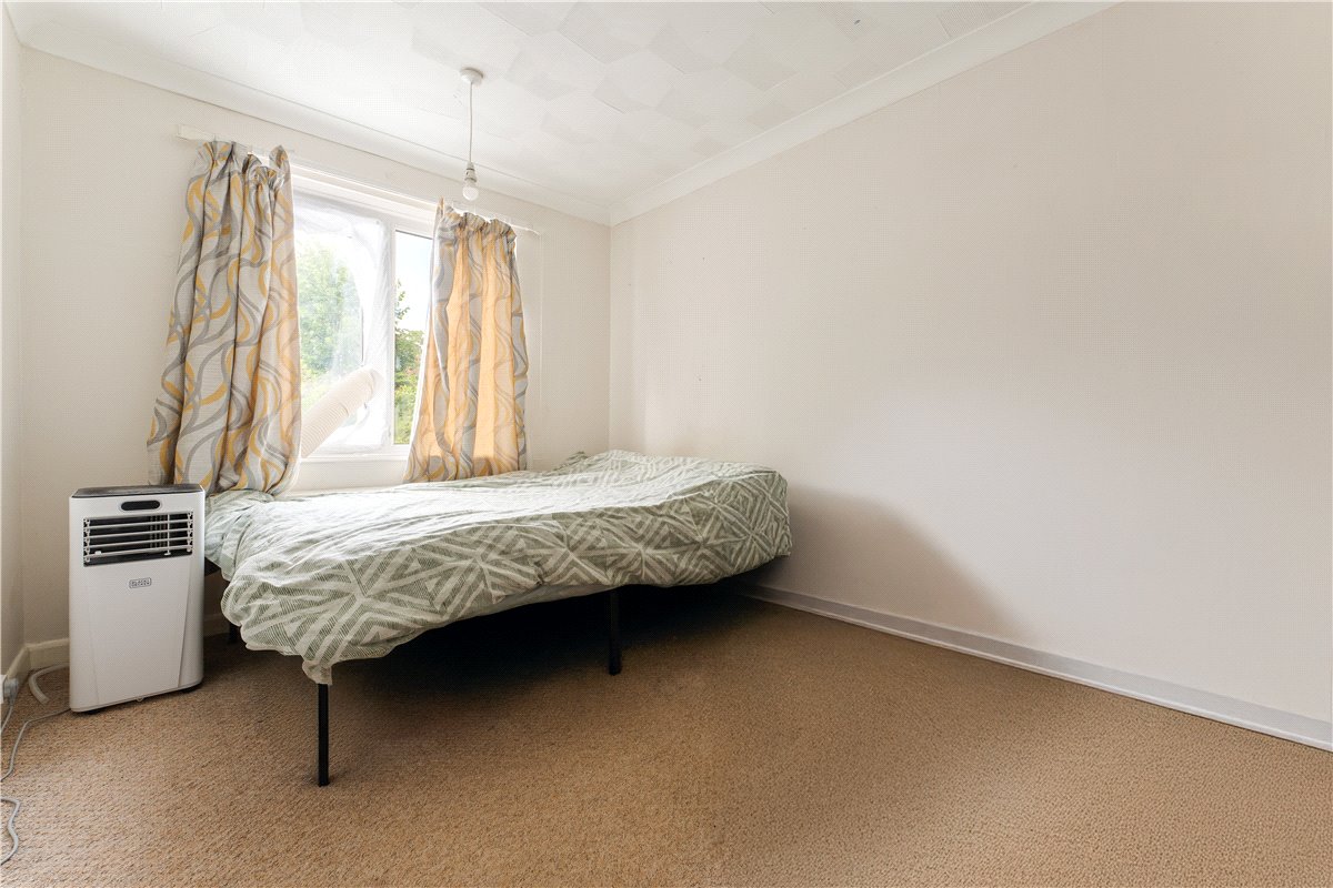 3 bedroom house, Winslade Road, Winchester SO22 - Sold STC