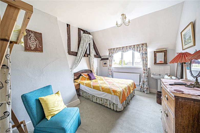 5 bedroom house, Kings Somborne, Stockbridge SO20 - Sold