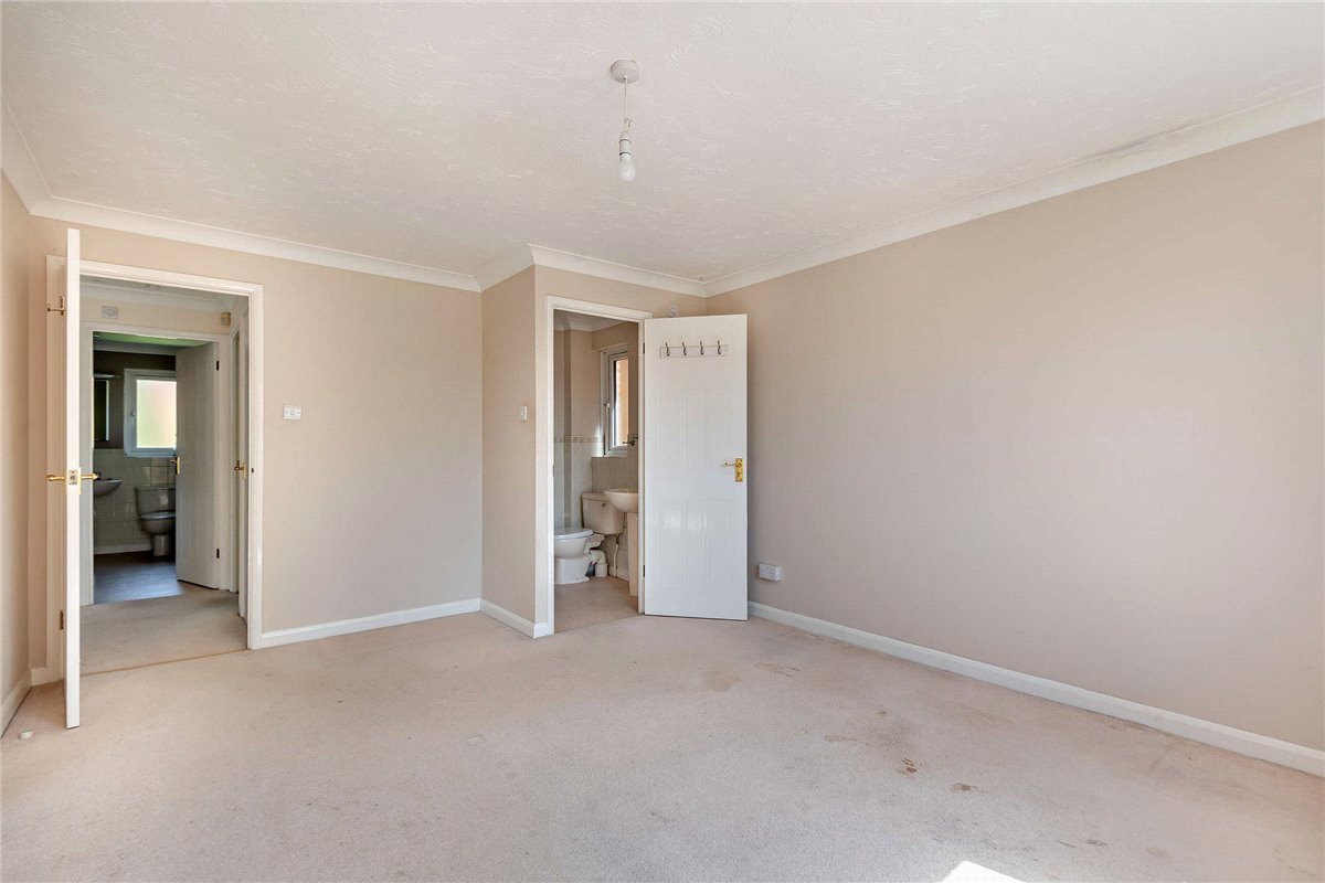 4 bedroom house, Pantheon Road, Chandler's Ford SO53 - Sold