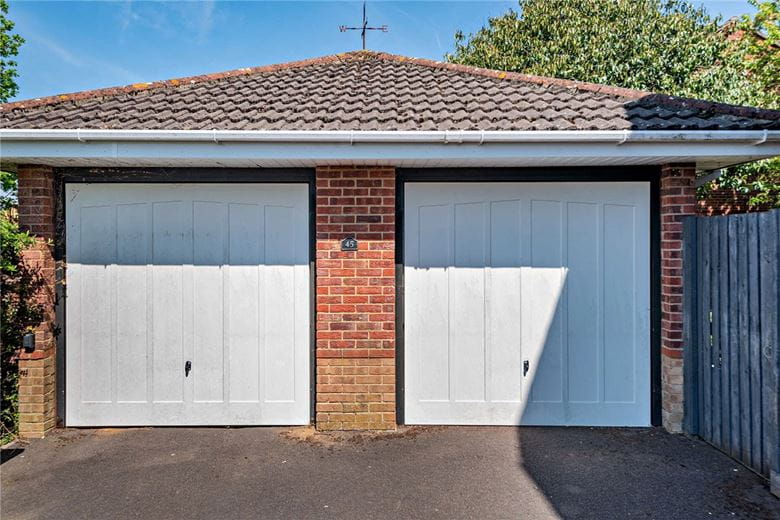 4 bedroom house, Pantheon Road, Chandler's Ford SO53 - Sold