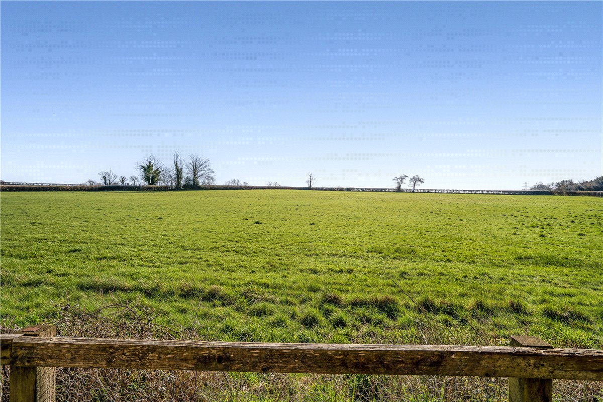 4 bedroom house, Clanville, Andover SP11 - Available