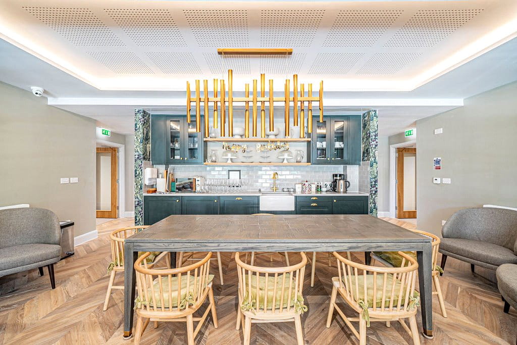 2 bedroom flat, Holts Court, Sarum Road SO22 - Sold STC