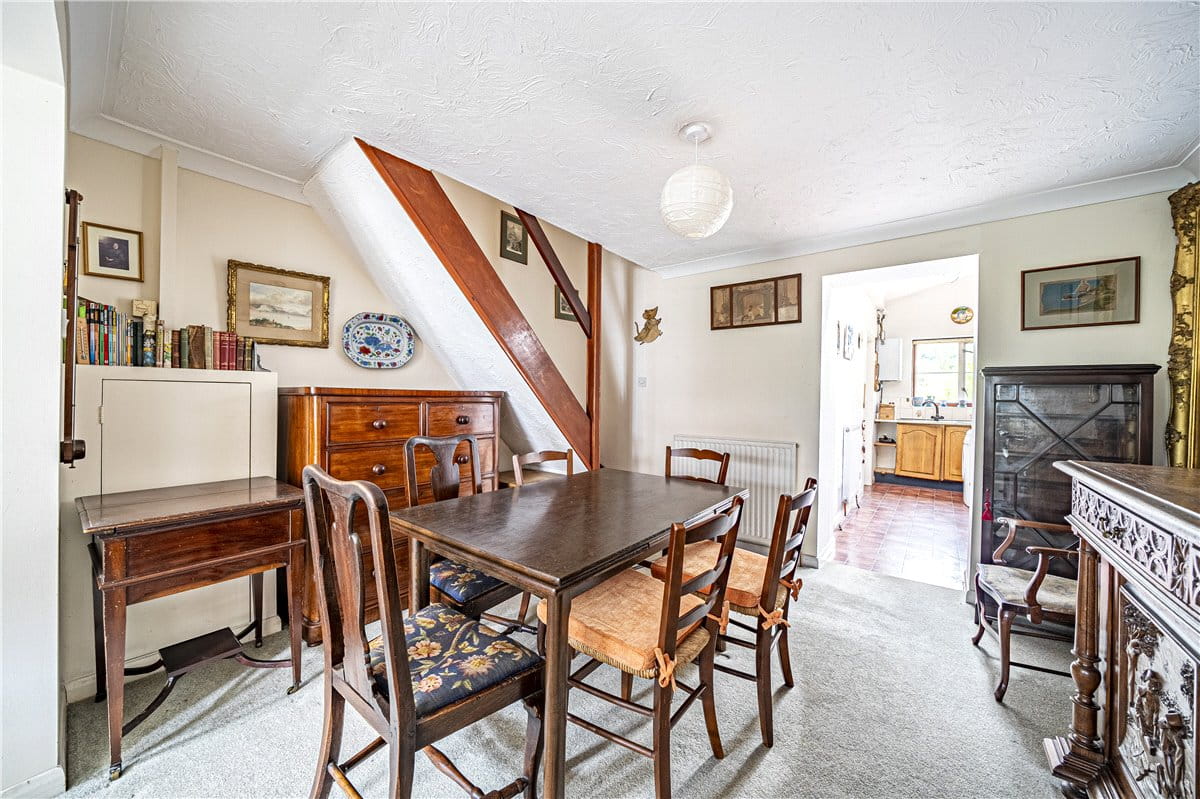 2 bedroom house, Hyde Close, Winchester SO23 - Sold STC