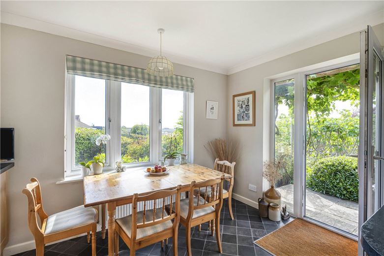 4 bedroom house, Old Kennels Lane, Winchester SO22 - Available