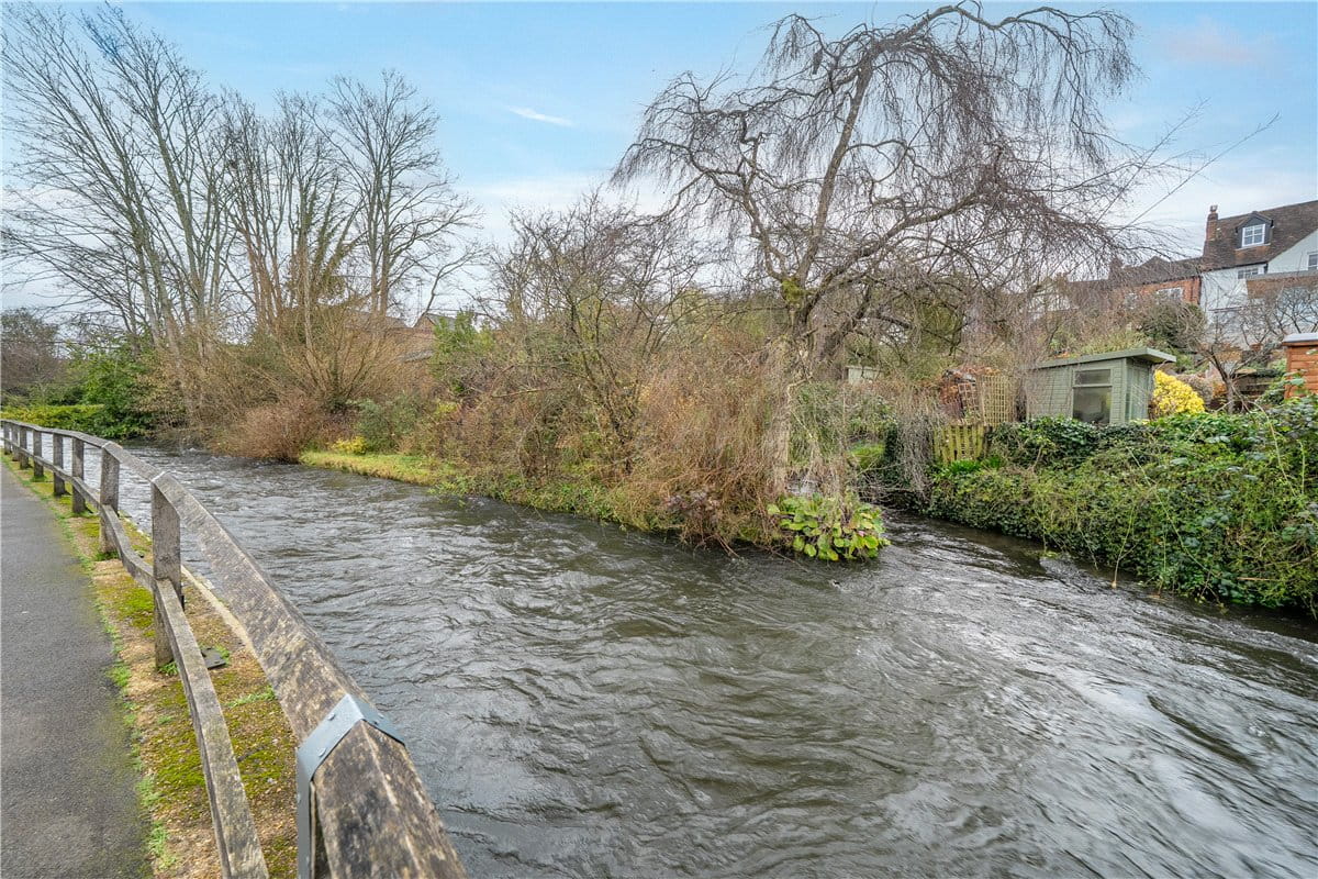 2 bedroom house, Chesil Street, Winchester SO23 - Available