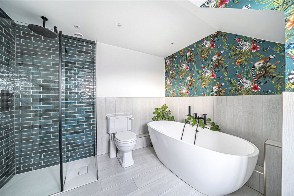 4 bedroom house, Lapwing Rise, Whitchurch RG28 - Available