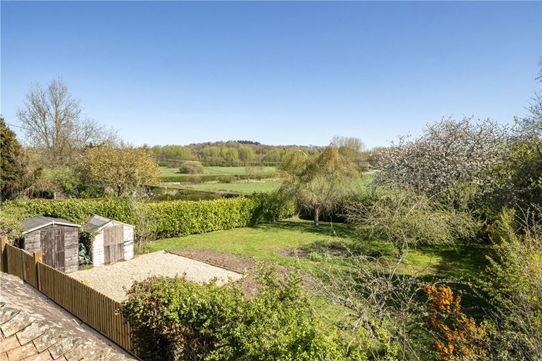 4 bedroom house, Hurstbourne Priors, Whitchurch RG28 - Available