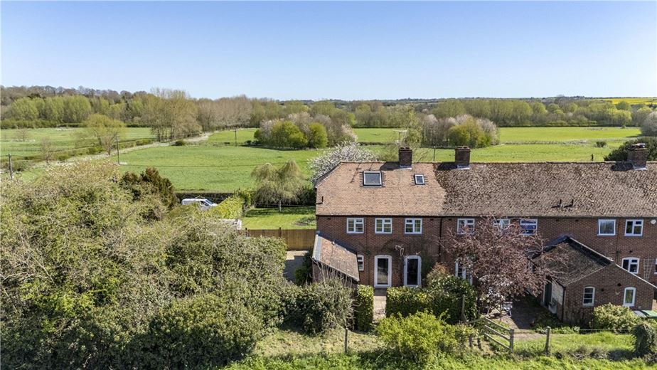 4 bedroom house, Hurstbourne Priors, Whitchurch RG28 - Available