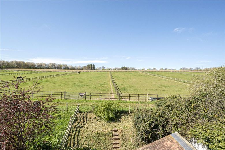 4 bedroom house, Hurstbourne Priors, Whitchurch RG28 - Available