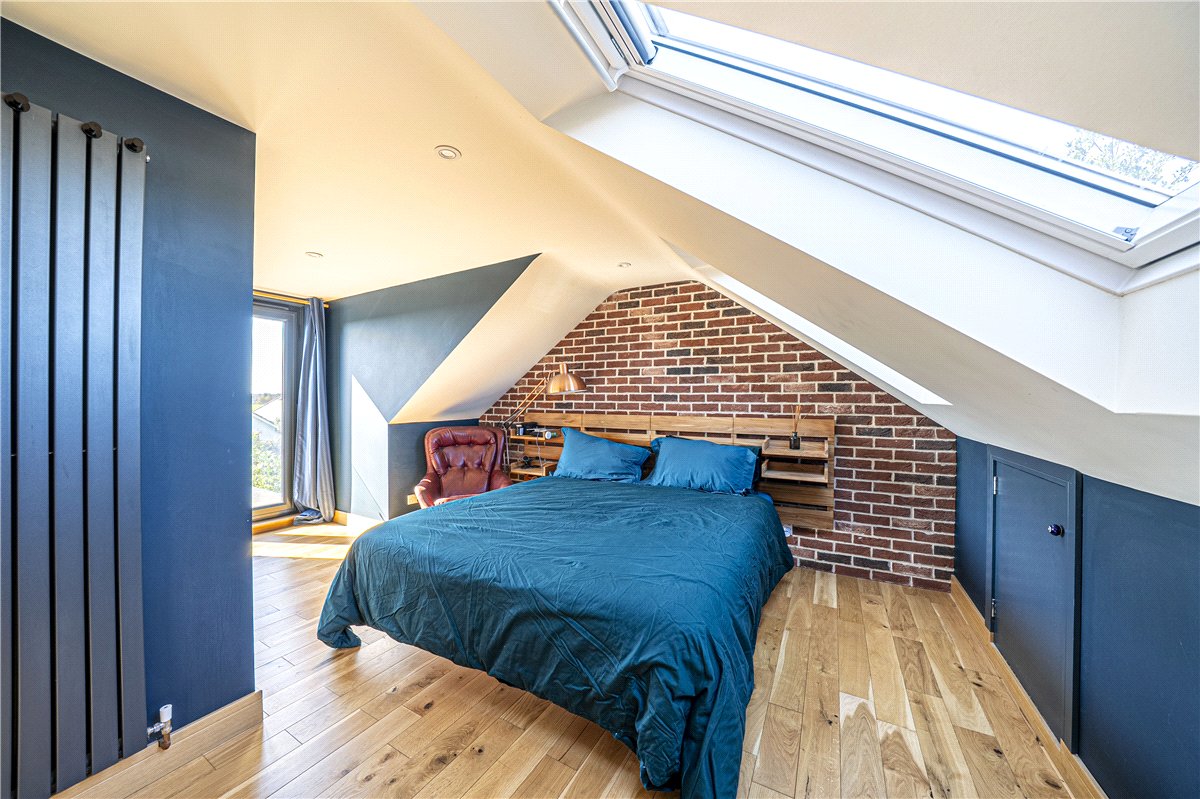 4 bedroom , Orchard Road, South Wonston SO21 - Available