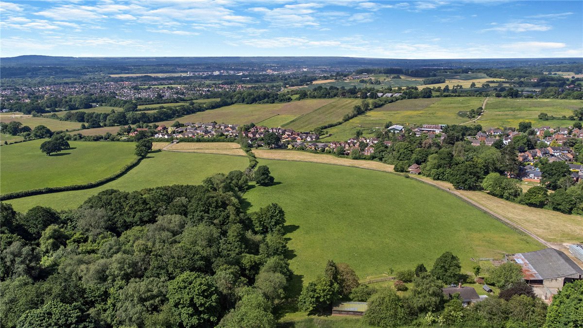 41.8 acres Bungalow, The Ridge, Cold Ash RG18 - Sold