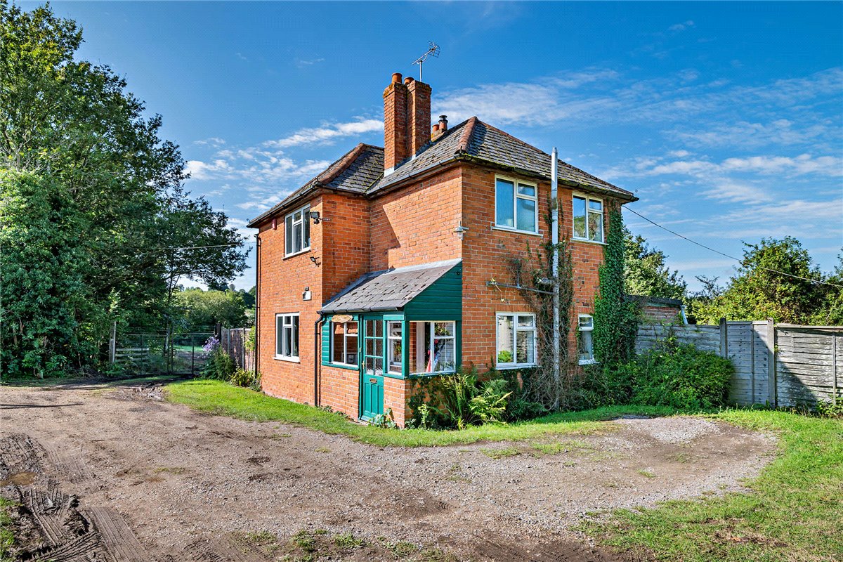 38.2 acres House, Briff Lane, Bucklebury RG7 - Sold STC