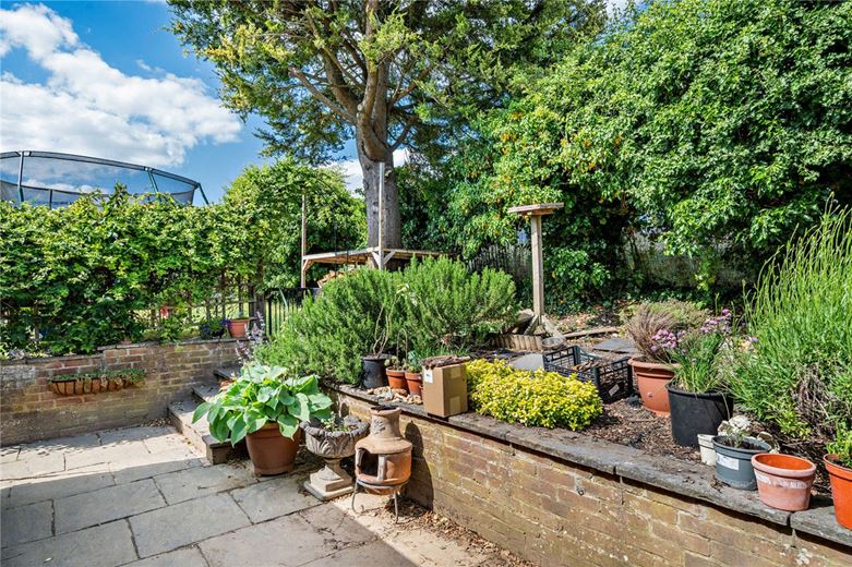 3 bedroom house, Leckhampstead, Newbury RG20 - Available
