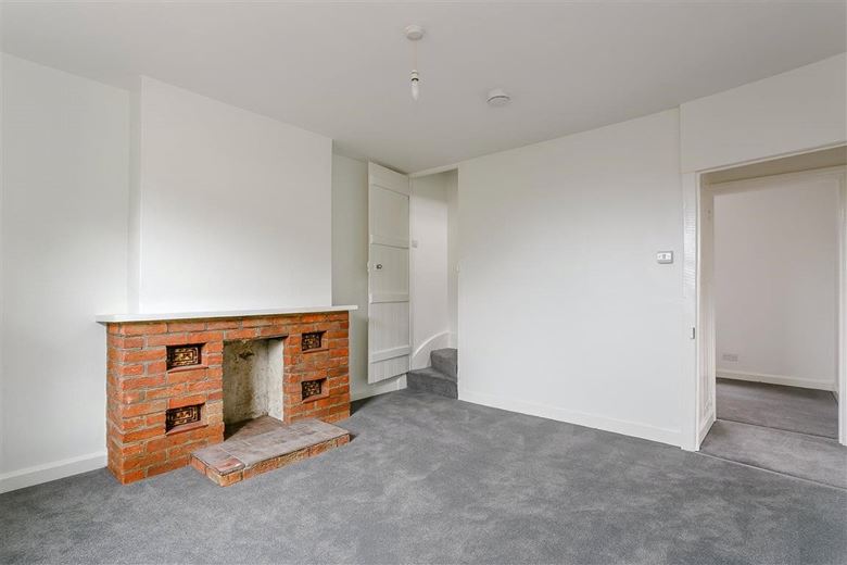 2 bedroom house, Downshire Terrace, Street Lane RH17 - Available